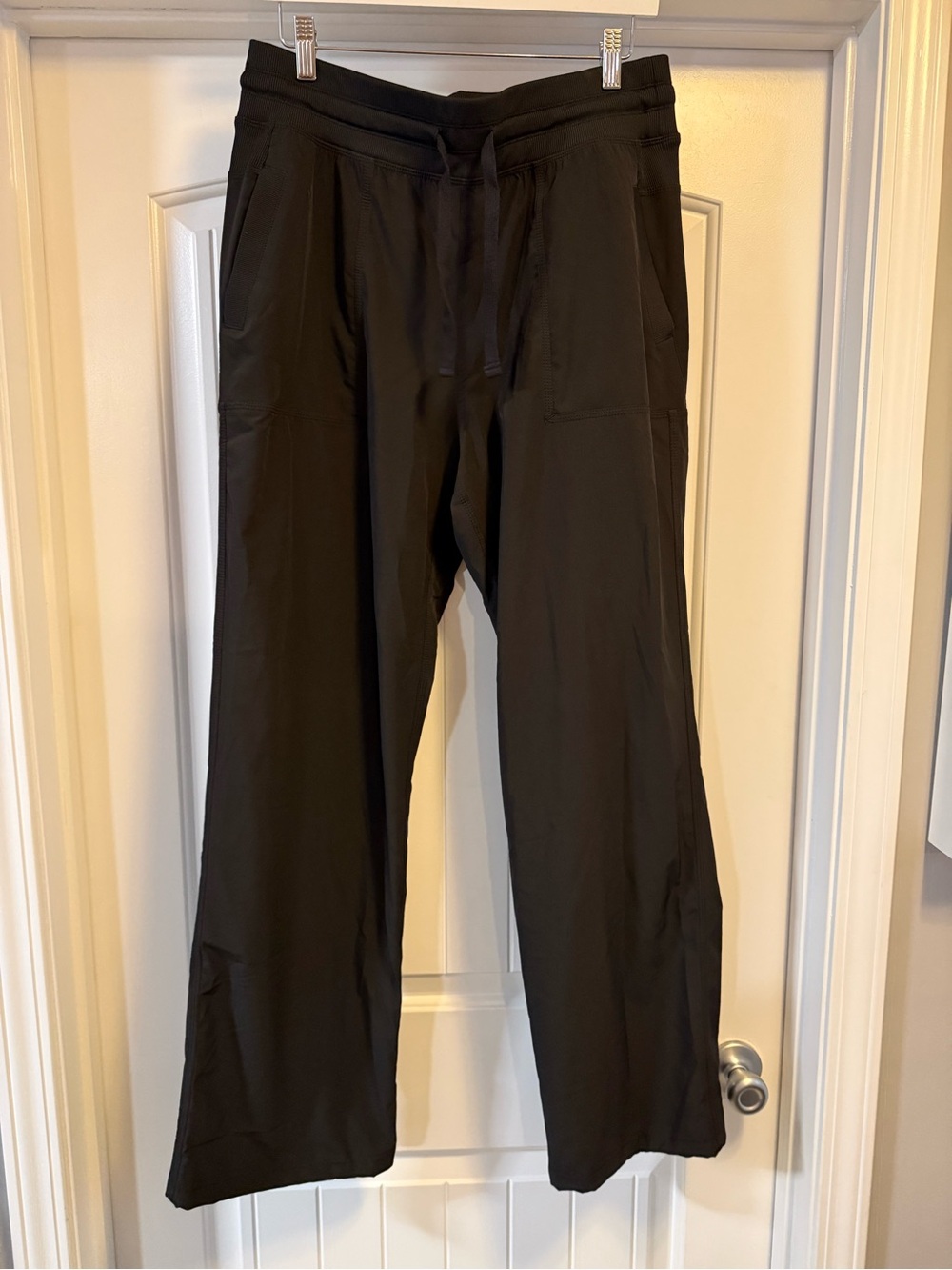 Black Straight-Leg Women's Drawstring Pants
